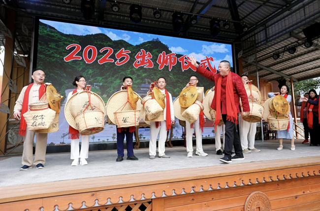 出師儀式。黃東華攝